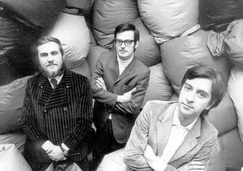 <p>Piero Gatti, (Turin 1940-2017), Cesare Paolini (Genua 1937-1983) and Franco Teodoro (Turin 1939-2005) had worked together since 1965, following the design in the fields of: architecture, decorating, industrial design, urban design, corporate image and product development, graphic.</p><p>Their works have been reviewed and mentioned in Italian and foreign magazines, in addition to books on architecture and design. They have taken part in competitions, exhibitions and reviews in Italy and abroad.</p><p>They designed the 